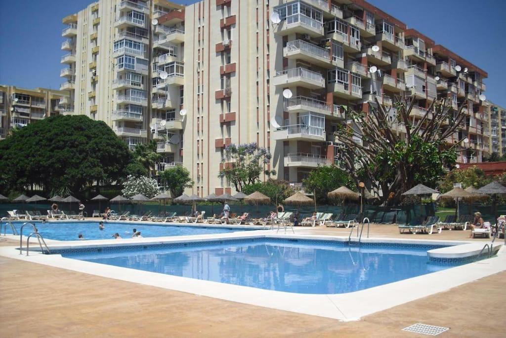 Apartamento Acogedor Estudio C/ Vistas Al Mar, Recepcion 24 Hs Benalmádena Exterior foto